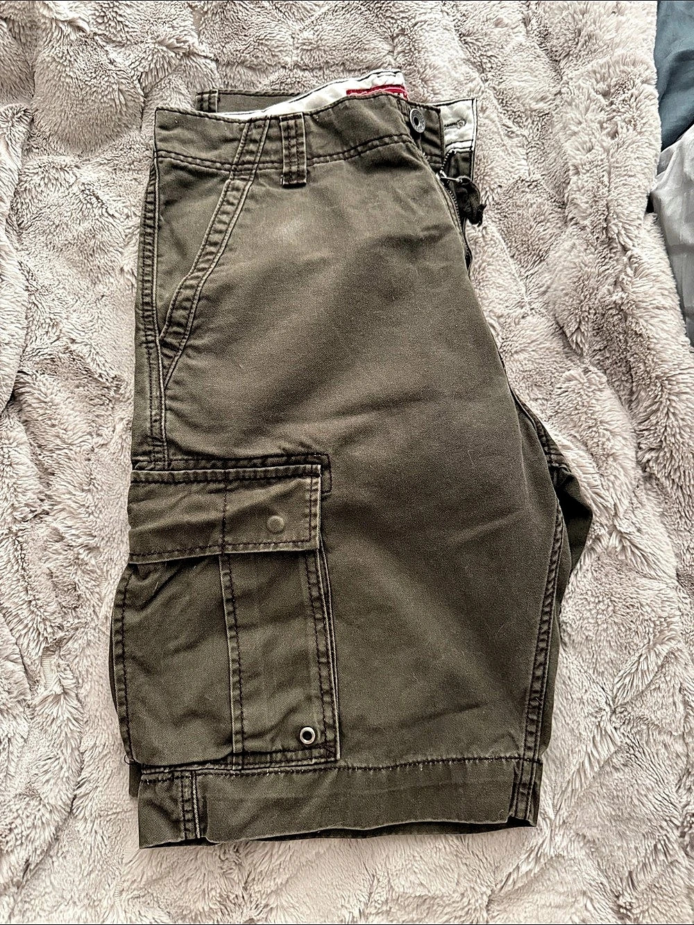 Levi's Carrier Cargo Shorts Cotton Olive Waist 33